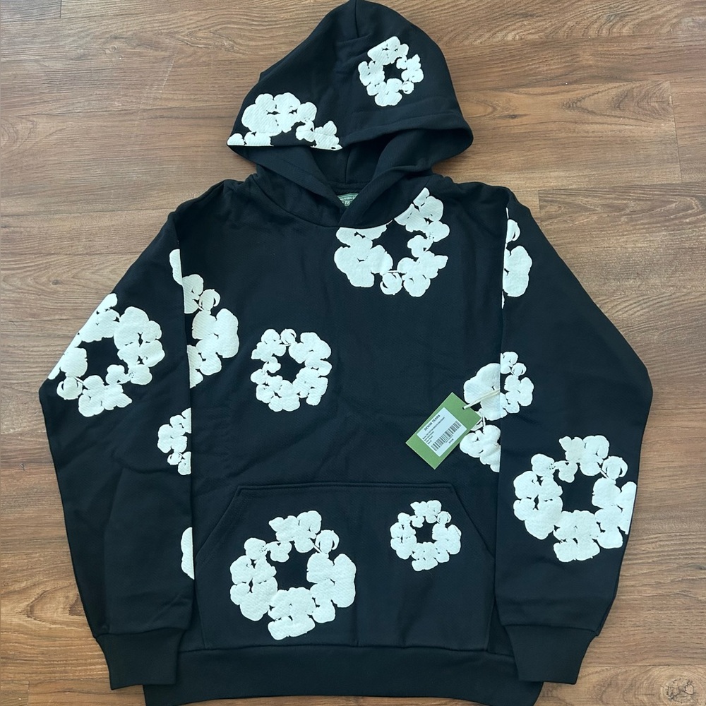 100% AUTHENTIC Denim Tears Cotton Wreath Hoodie Sweater SS25 Black NWT Size S-XL